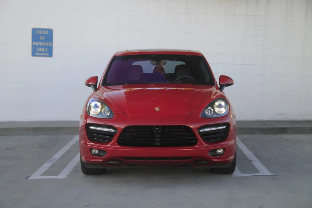 2013 Porsche 958 Cayenne GTS - Image 30 of 31