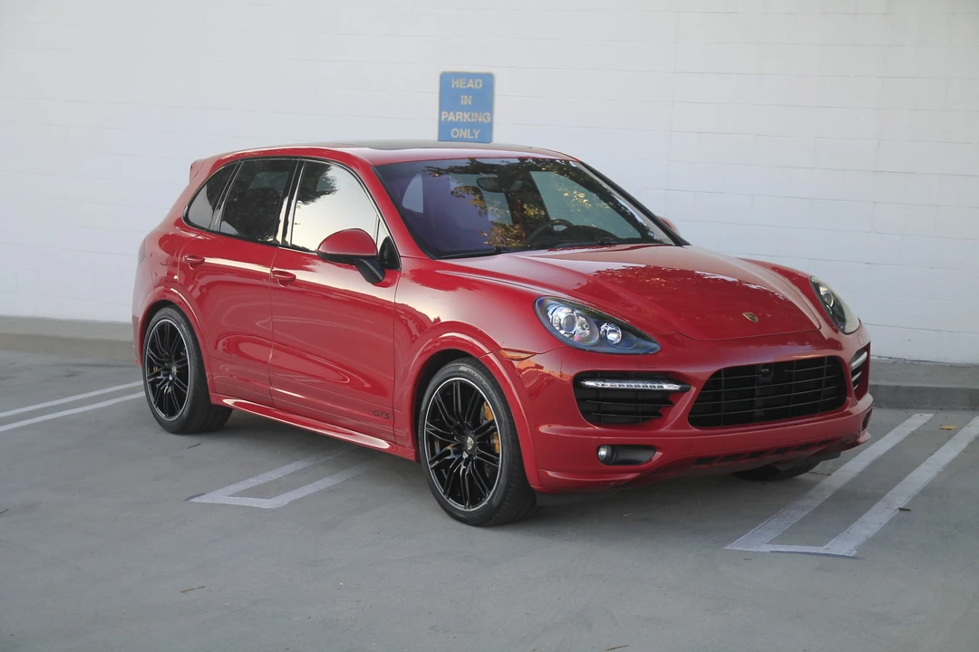 2013 Porsche 958 Cayenne GTS - Image 28 of 31