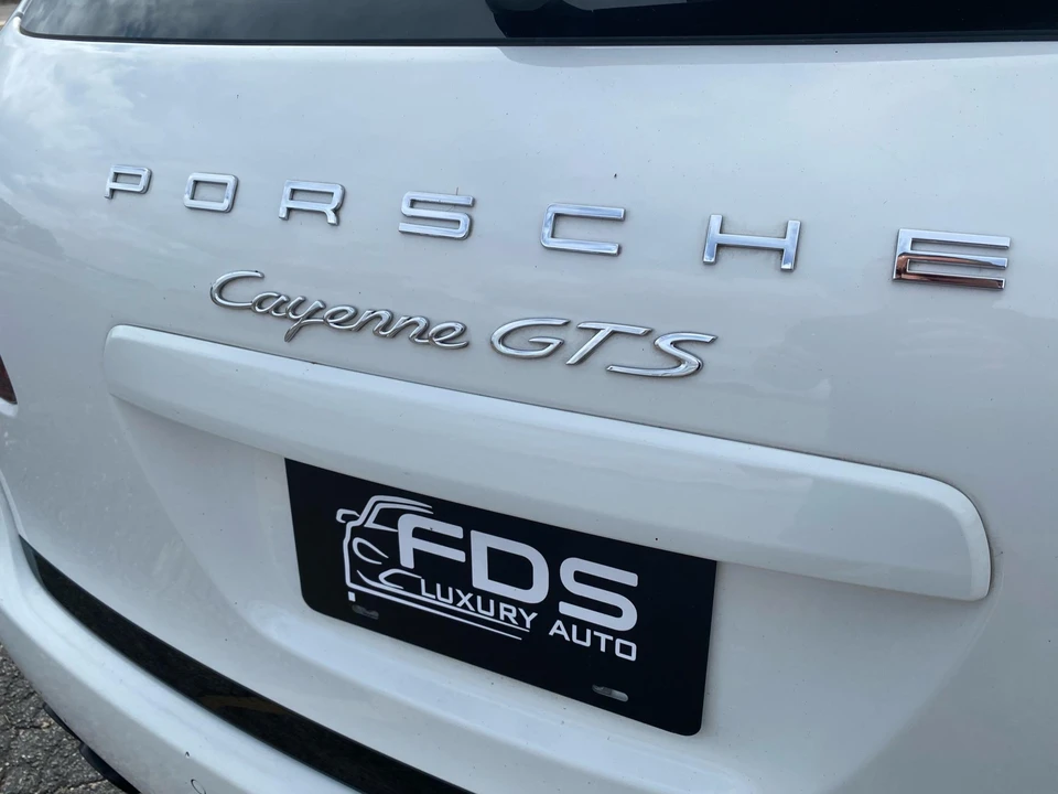 2013 Porsche 958 Cayenne GTS - Image 17 of 31