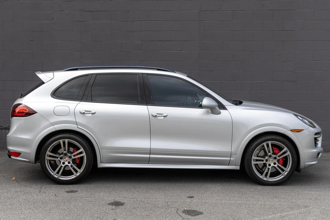 2013 Porsche 958 Cayenne GTS - Image 3 of 31