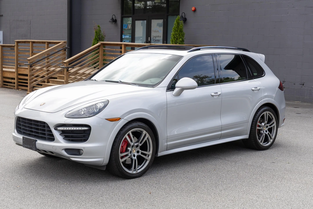 2013 Porsche 958 Cayenne GTS - Image 8 of 31