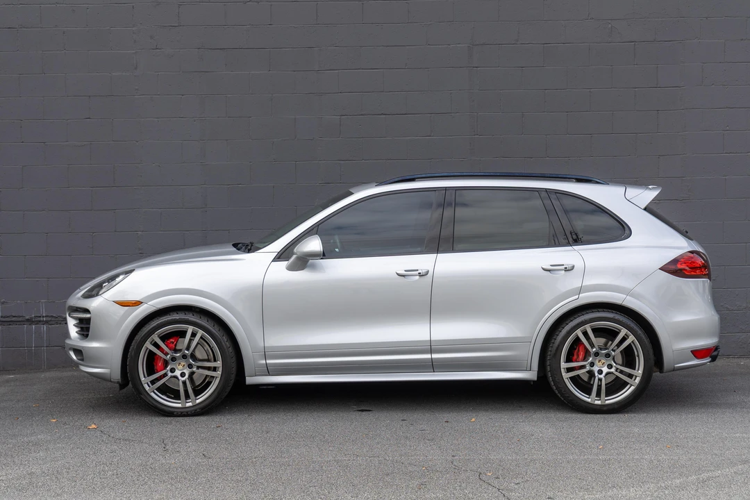 2013 Porsche 958 Cayenne GTS - Image 10 of 31