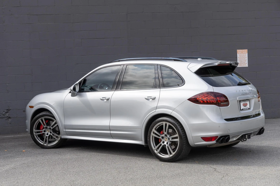 2013 Porsche 958 Cayenne GTS - Image 12 of 31