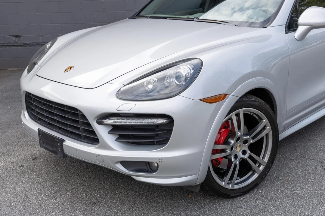 2013 Porsche 958 Cayenne GTS - Image 26 of 31