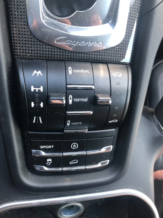 2013 Porsche 958 Cayenne GTS - Image 7 of 21