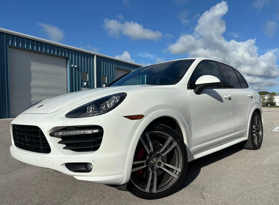 2013 Porsche 958 Cayenne GTS - Image 11 of 31
