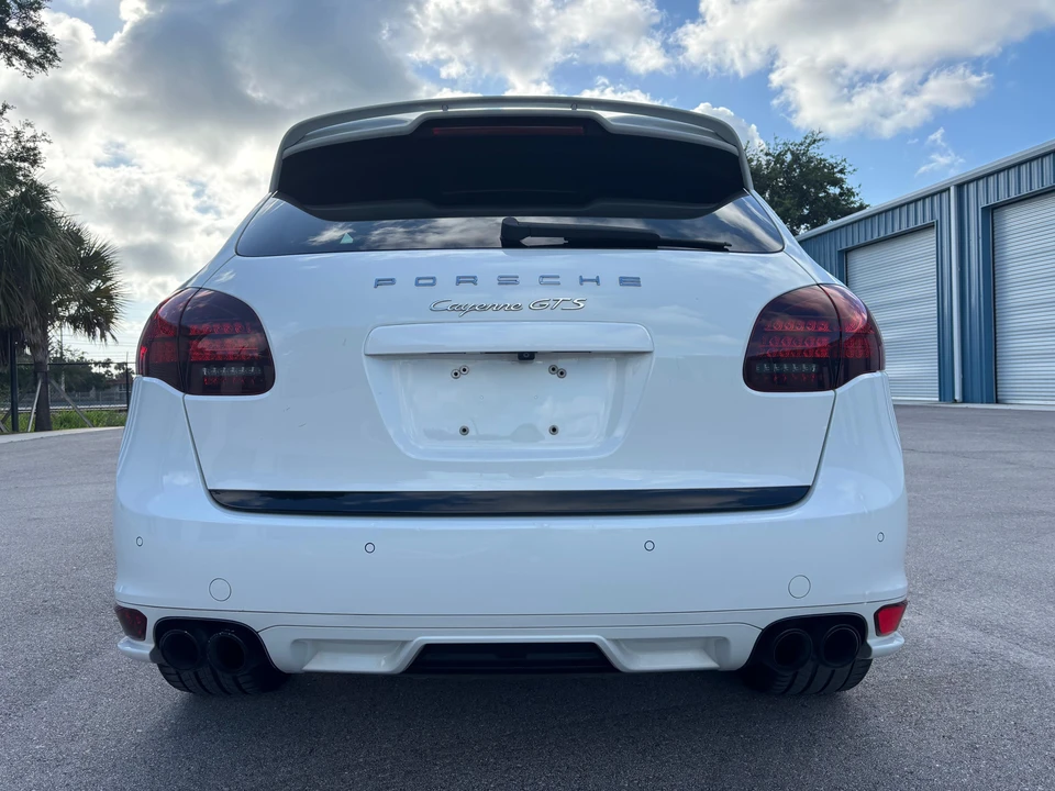 2013 Porsche 958 Cayenne GTS - Image 19 of 31