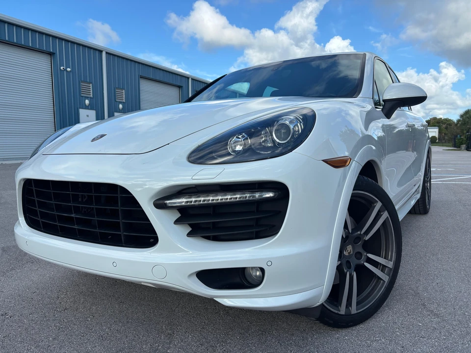 2013 Porsche 958 Cayenne GTS - Image 8 of 31