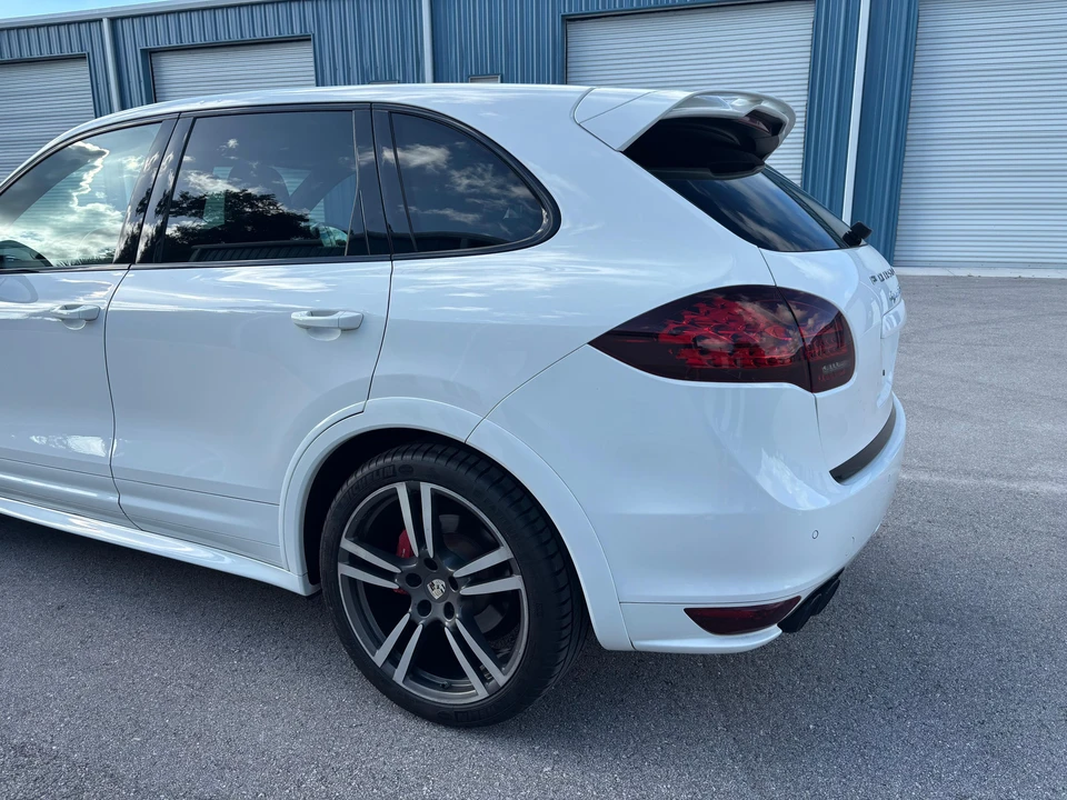 2013 Porsche 958 Cayenne GTS - Image 29 of 31