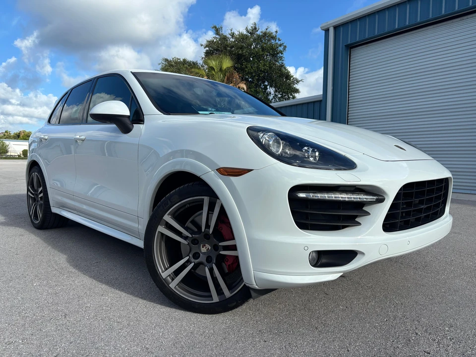 2013 Porsche 958 Cayenne GTS - Image 25 of 31