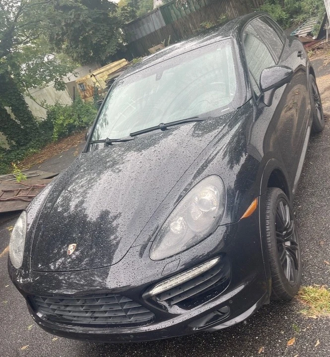2013 Porsche 958 Cayenne GTS - Image 14 of 31
