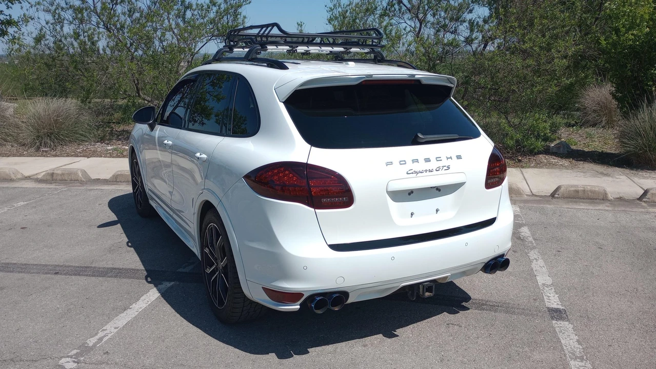 2013 Porsche 958 Cayenne GTS - Image 6 of 31