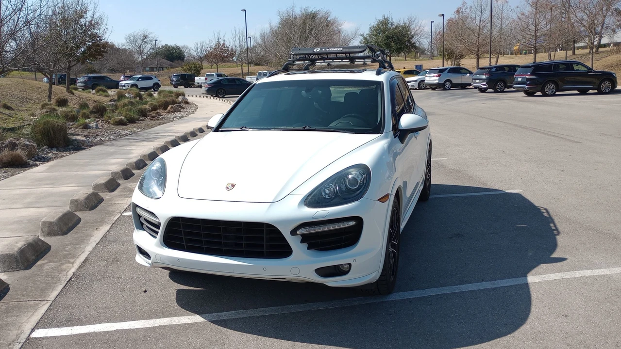 2013 Porsche 958 Cayenne GTS - Image 19 of 31