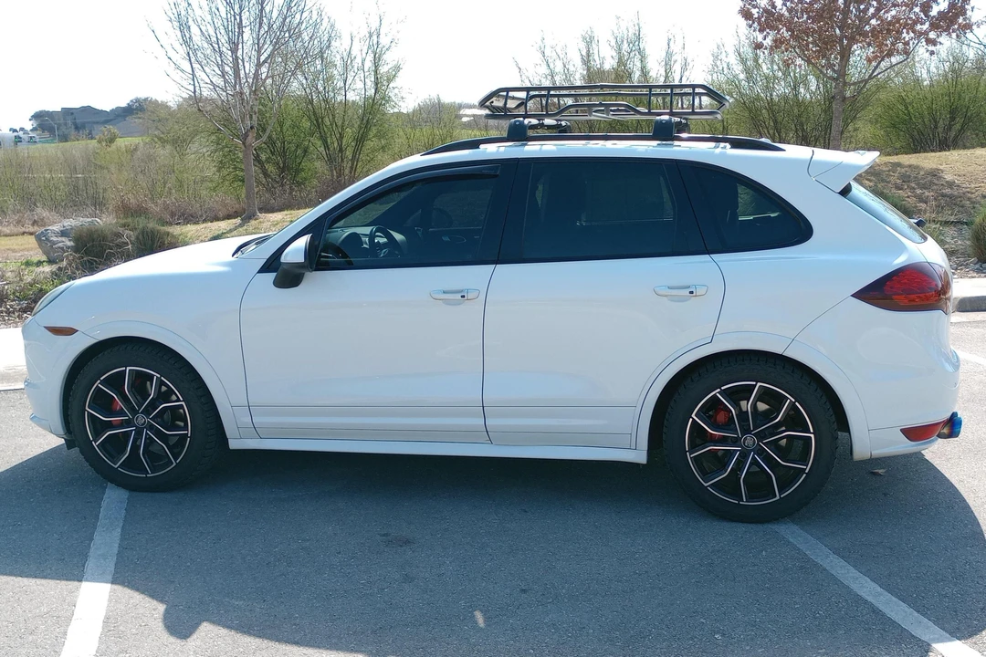 2013 Porsche 958 Cayenne GTS - Image 8 of 31