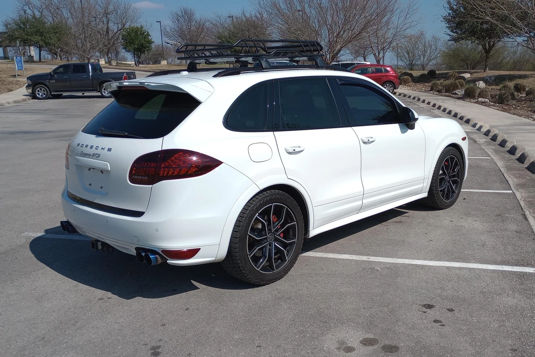 2013 Porsche 958 Cayenne GTS - Image 13 of 31