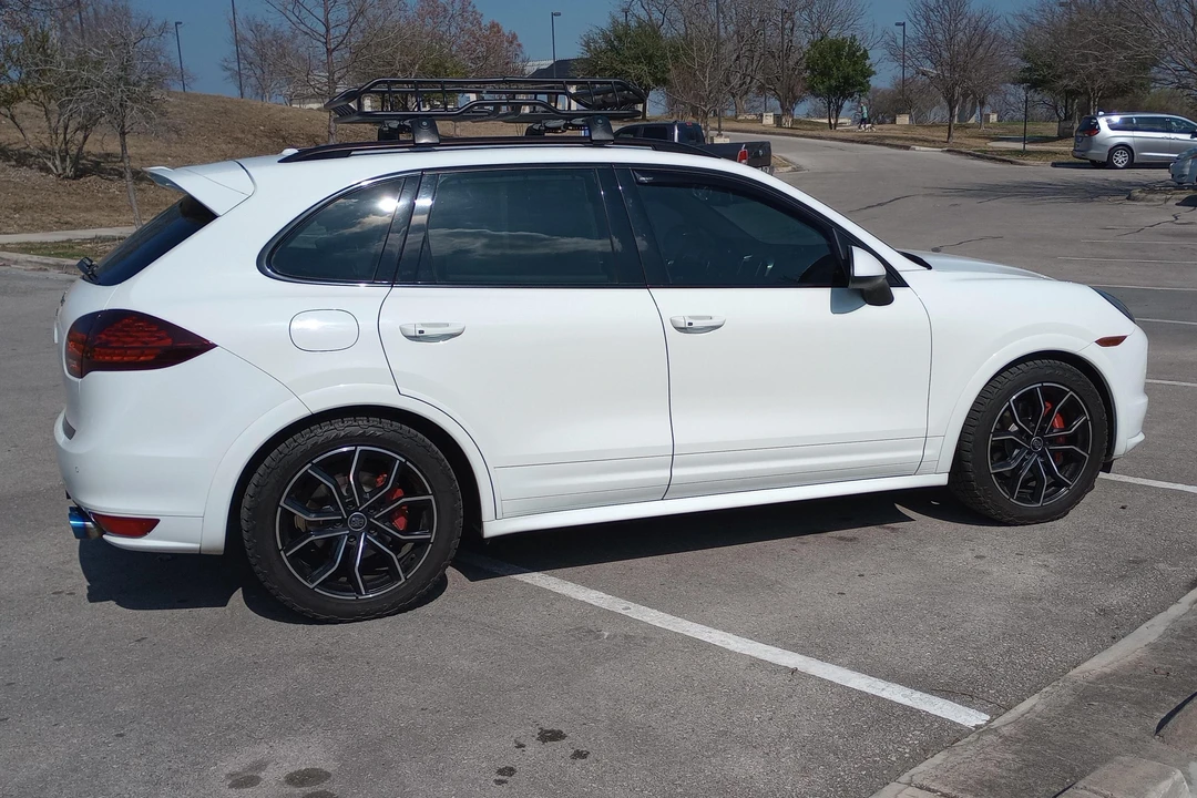 2013 Porsche 958 Cayenne GTS - Image 14 of 31