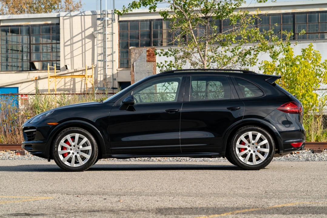 2013 Porsche 958 Cayenne GTS - Image 6 of 31