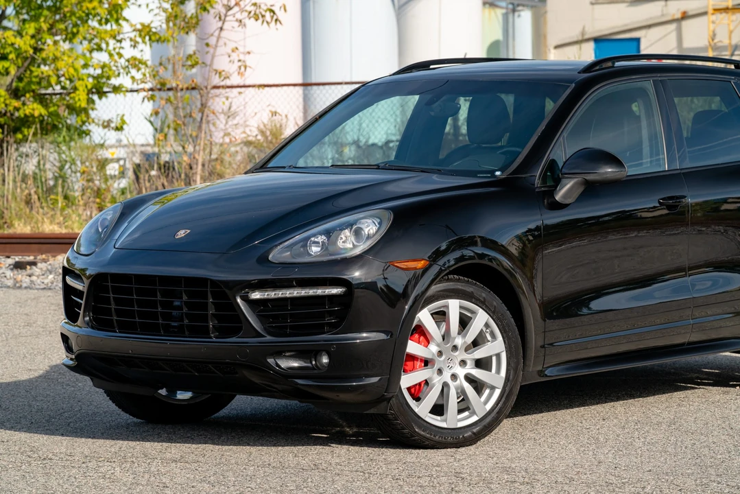 2013 Porsche 958 Cayenne GTS - Image 23 of 31