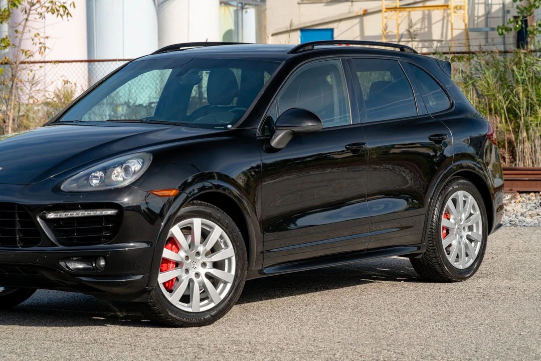 2013 Porsche 958 Cayenne GTS - Image 24 of 31