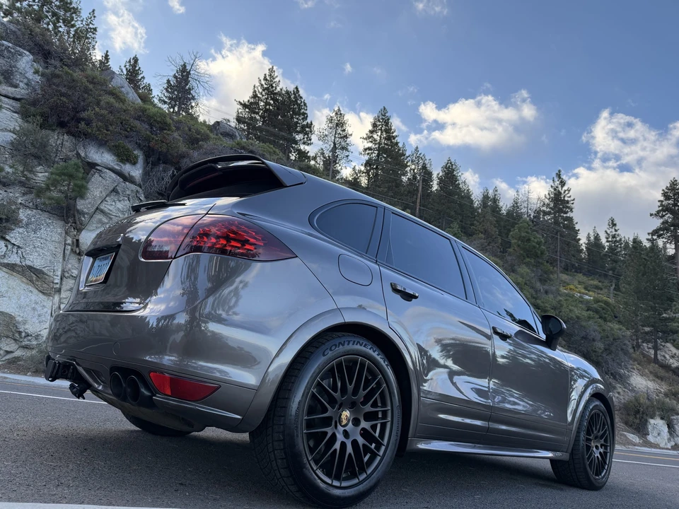 2013 Porsche 958 Cayenne GTS - Image 28 of 31