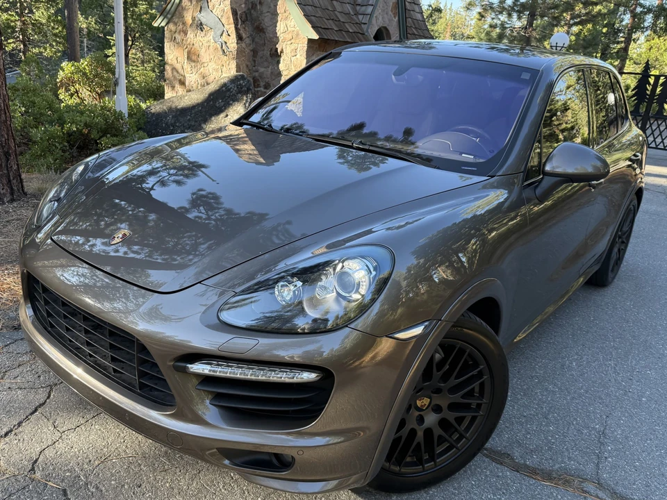 2013 Porsche 958 Cayenne GTS - Image 2 of 31
