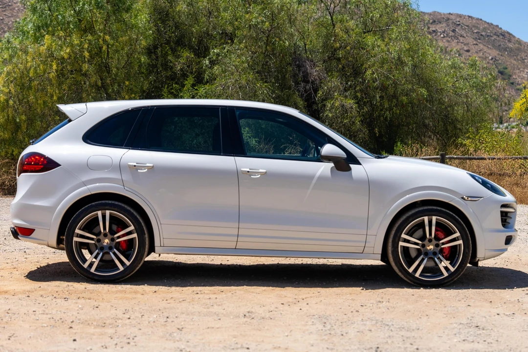 2013 Porsche 958 Cayenne GTS - Image 3 of 29