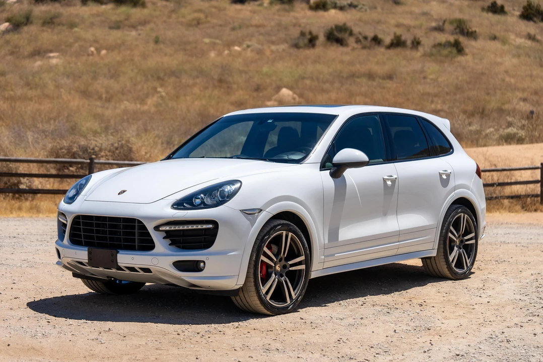 2013 Porsche 958 Cayenne GTS - Image 12 of 29