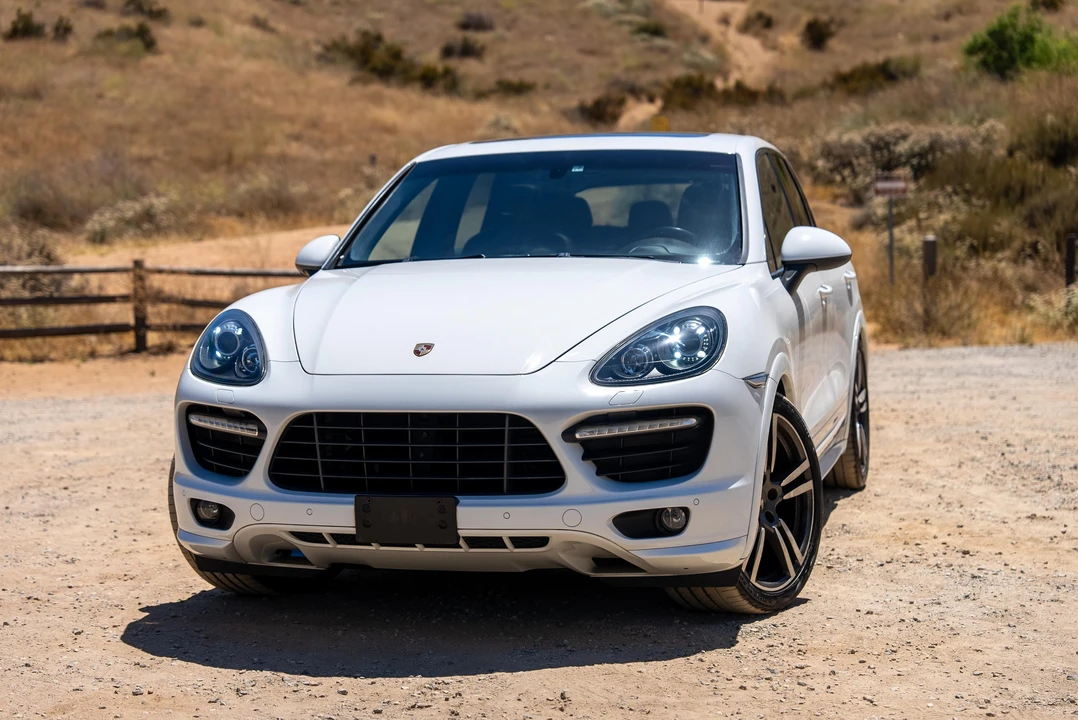 2013 Porsche 958 Cayenne GTS - Image 8 of 29