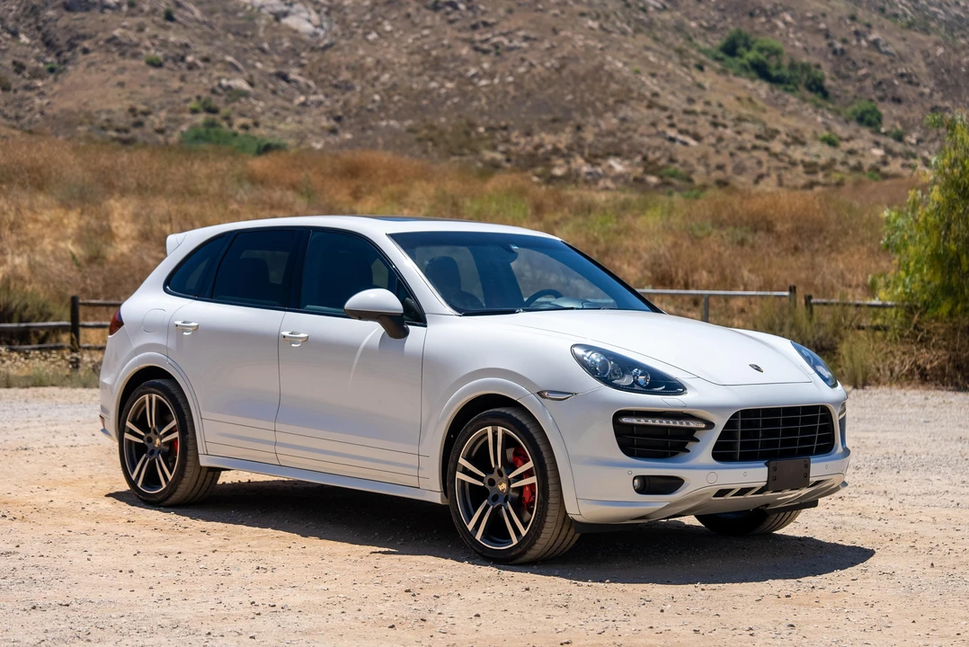 2013 Porsche 958 Cayenne GTS - Image 15 of 29