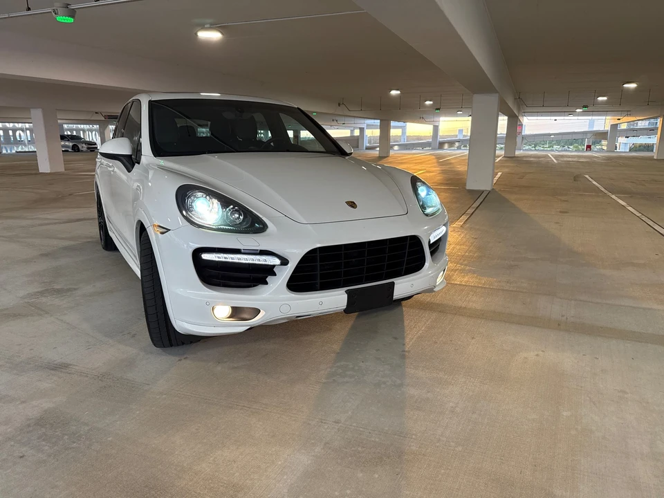 2013 Porsche 958 Cayenne GTS - Image 31 of 31