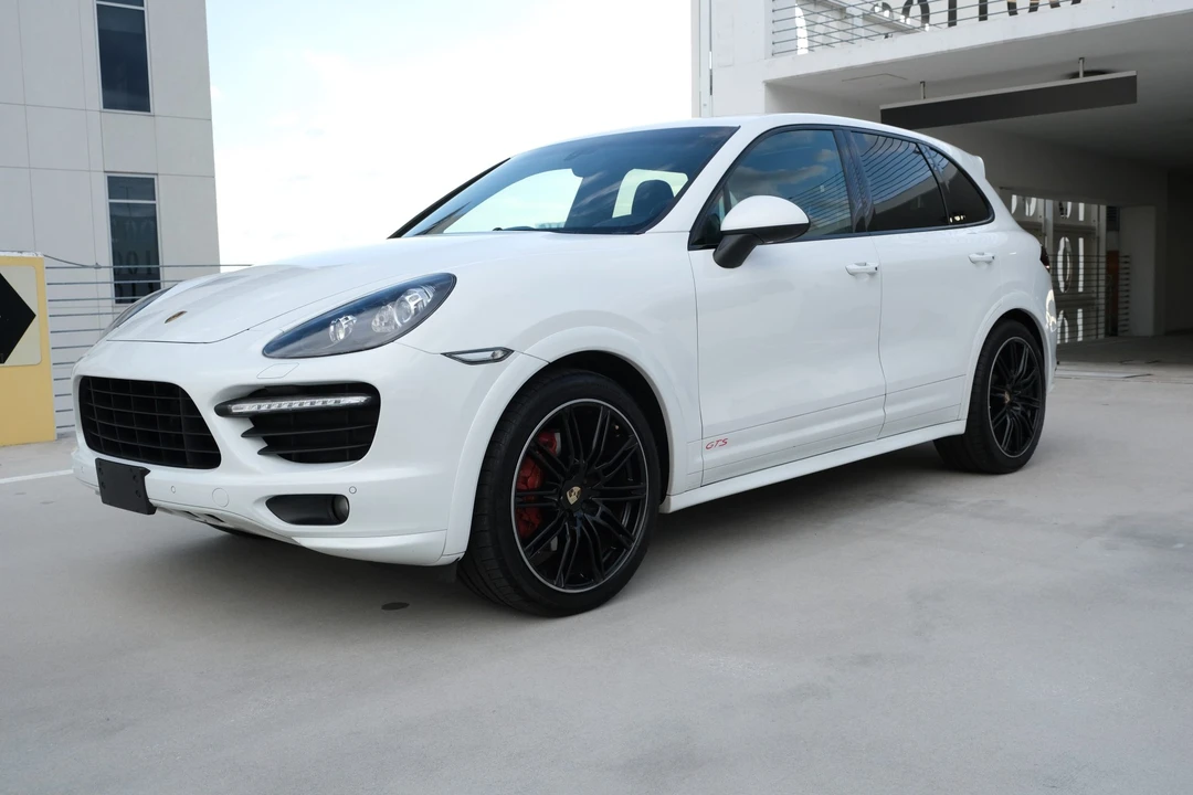 2013 Porsche 958 Cayenne GTS - Image 2 of 31