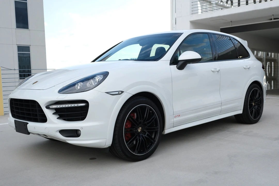 2013 Porsche 958 Cayenne GTS - Image 6 of 31