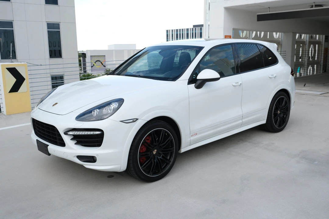 2013 Porsche 958 Cayenne GTS - Image 3 of 31