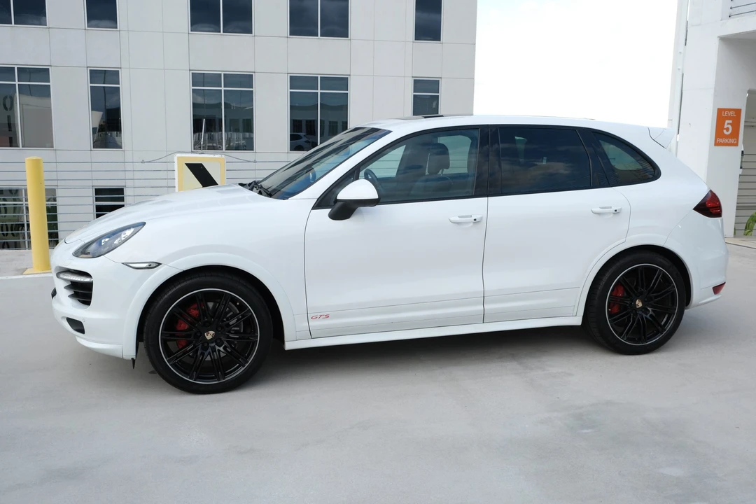2013 Porsche 958 Cayenne GTS - Image 9 of 31