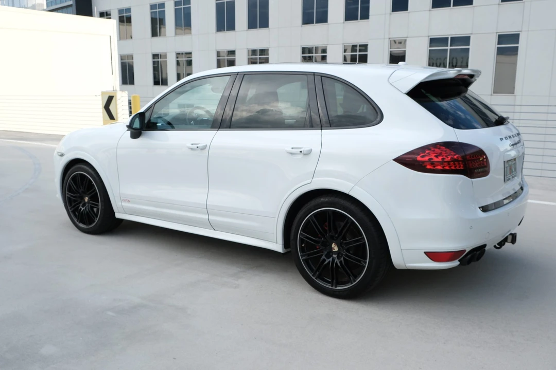 2013 Porsche 958 Cayenne GTS - Image 13 of 31