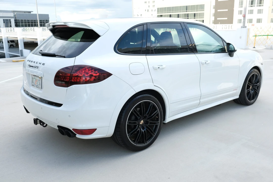 2013 Porsche 958 Cayenne GTS - Image 19 of 31