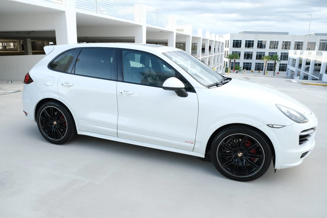 2013 Porsche 958 Cayenne GTS - Image 22 of 31