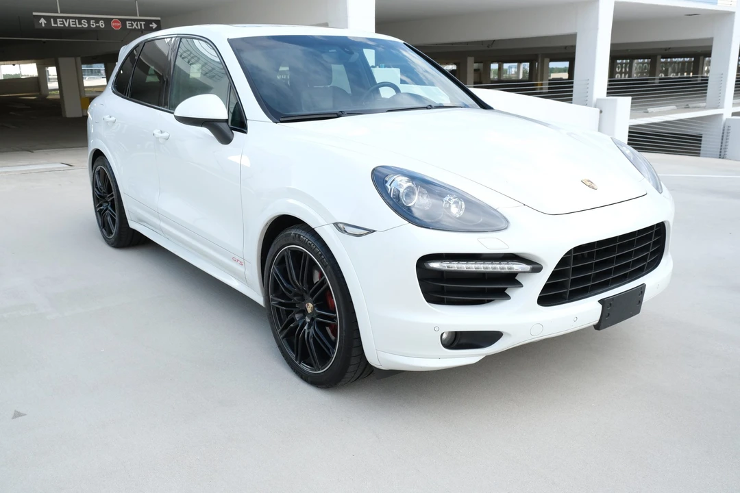 2013 Porsche 958 Cayenne GTS - Image 24 of 31