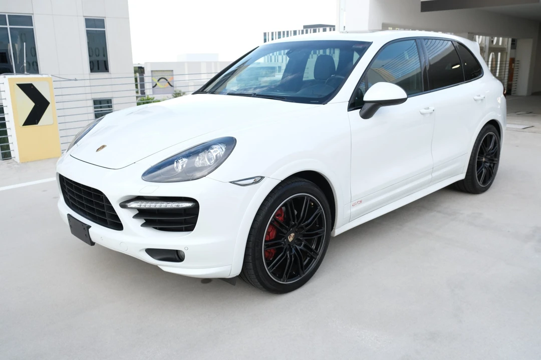2013 Porsche 958 Cayenne GTS - Image 30 of 31