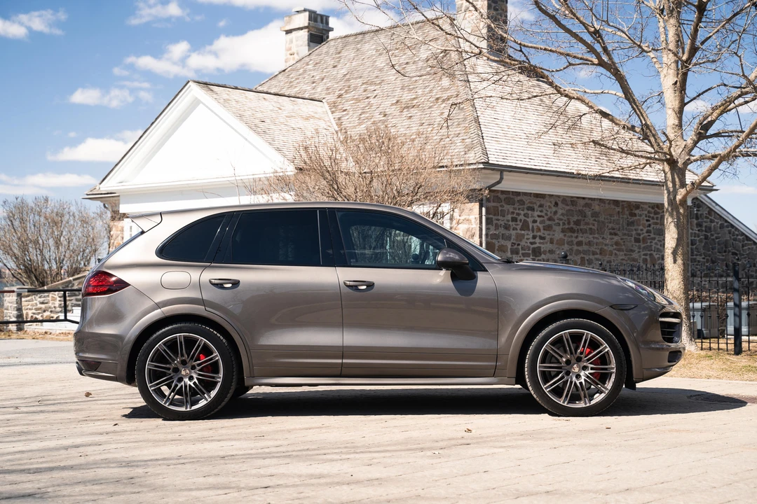 2013 Porsche 958 Cayenne GTS - Image 24 of 31