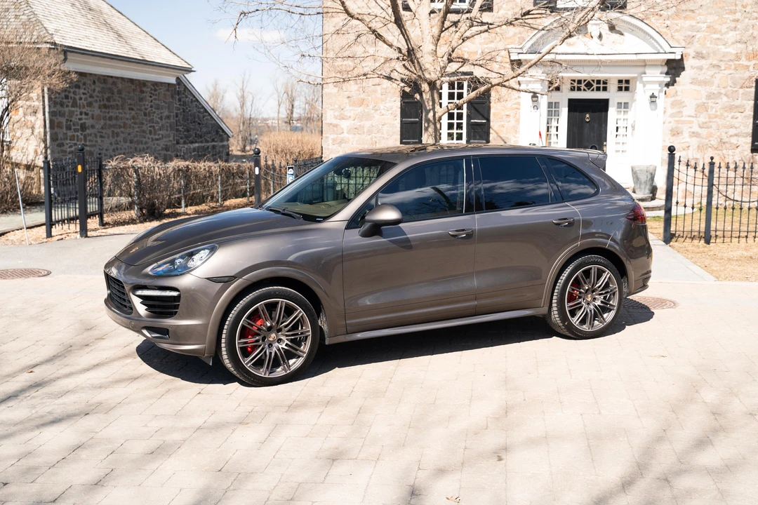 2013 Porsche 958 Cayenne GTS - Image 14 of 31