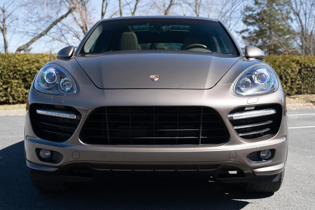 2013 Porsche 958 Cayenne GTS - Image 2 of 31