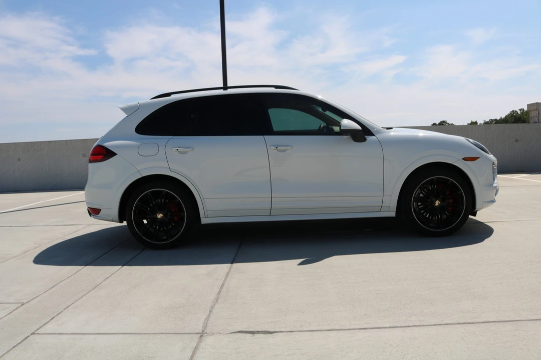 2013 Porsche 958 Cayenne GTS - Image 11 of 31