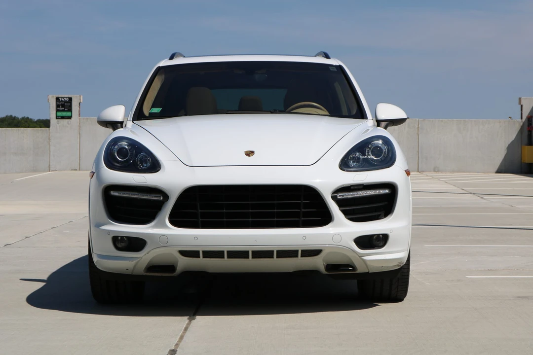 2013 Porsche 958 Cayenne GTS - Image 6 of 31