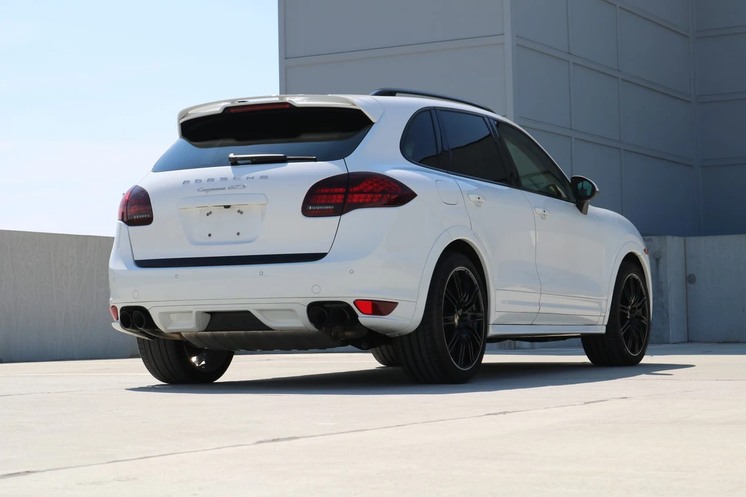 2013 Porsche 958 Cayenne GTS - Image 14 of 31