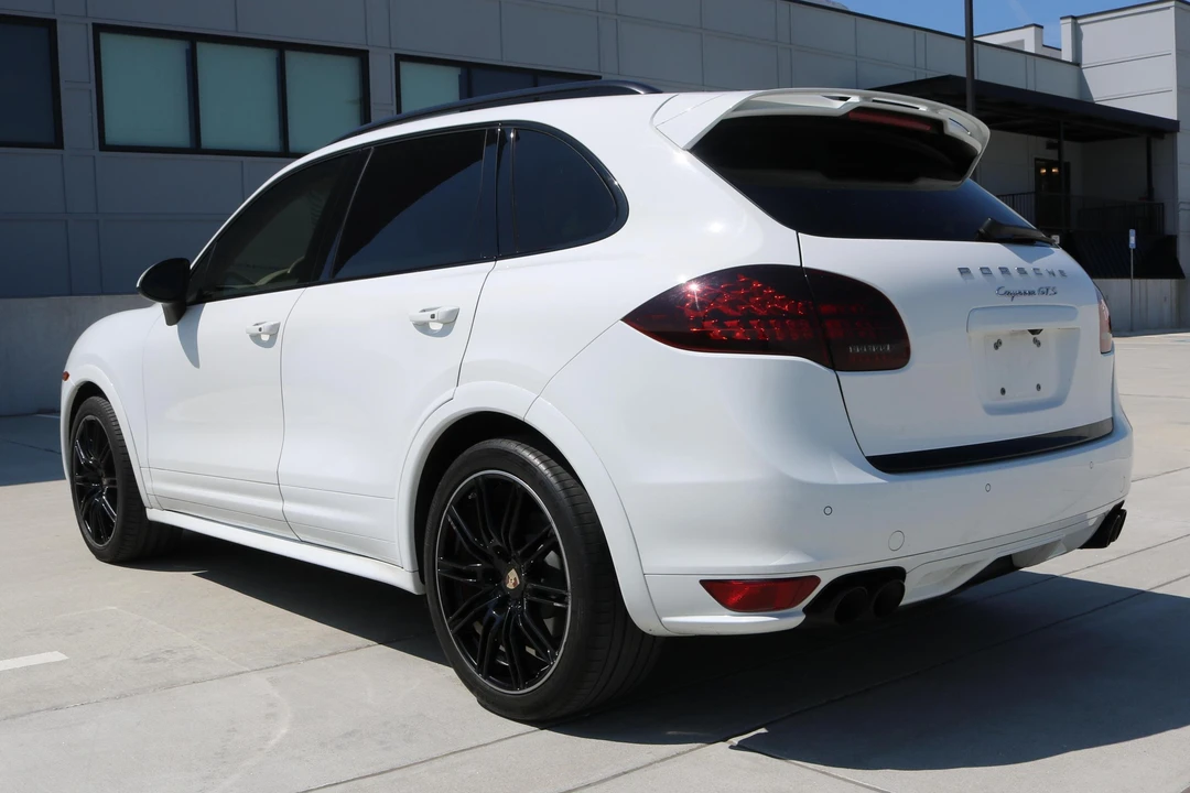 2013 Porsche 958 Cayenne GTS - Image 4 of 5