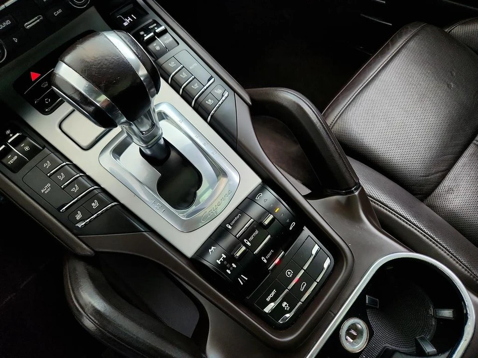 2013 Porsche 958 Cayenne GTS - Image 17 of 21