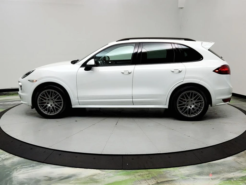 2013 Porsche 958 Cayenne GTS - Image 8 of 21
