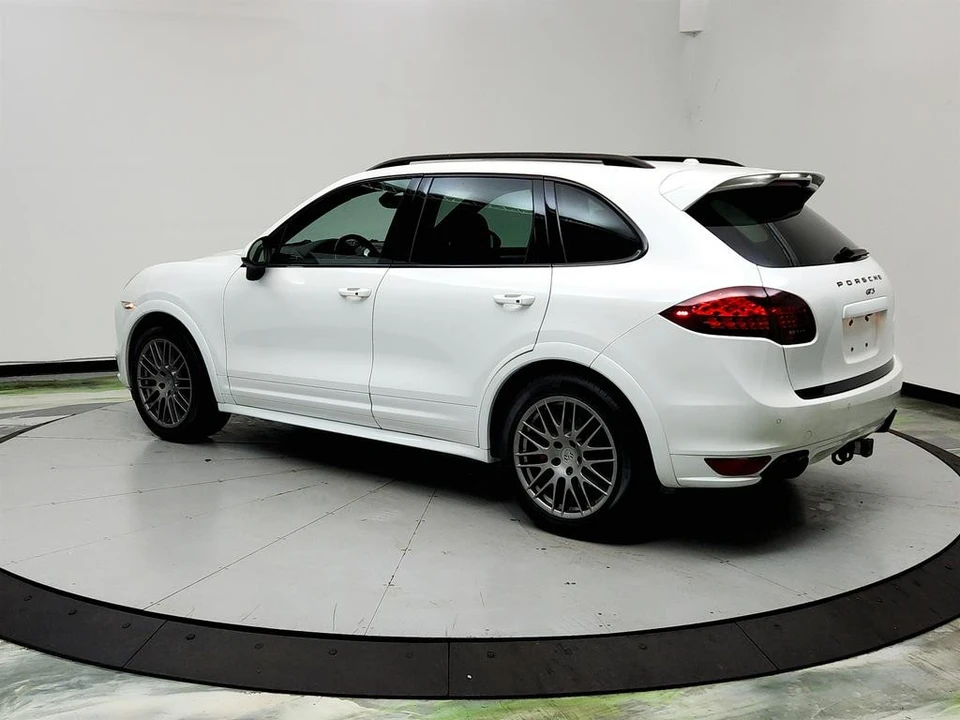2013 Porsche 958 Cayenne GTS - Image 7 of 21