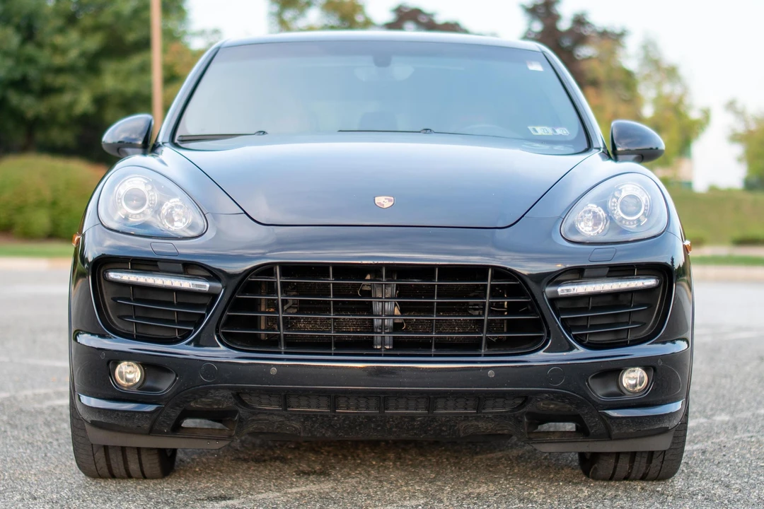 2013 Porsche 958 Cayenne GTS - Image 2 of 31